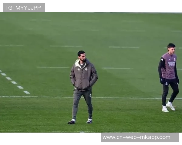 科贝电台:阿韦洛亚频繁调整球员位置引发球队内部不满情绪